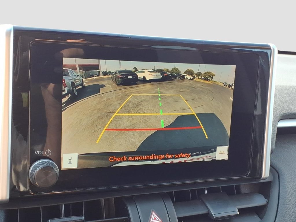 Used 2023 Toyota RAV4 XLE FWD image 18