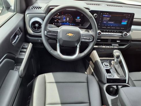New 2025 Chevrolet Colorado LT w/ LT Convenience Package image 7