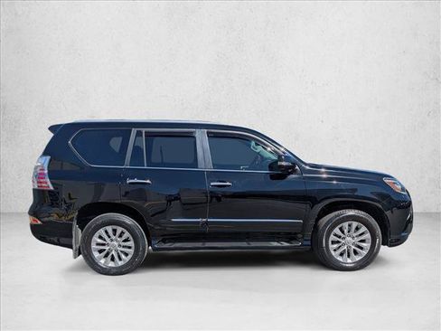 Used 2017 Lexus GX 460 Premium w/ Premium Package AWD/4WD image 4