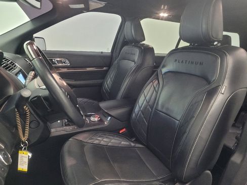 Used 2018 Ford Explorer Platinum AWD/4WD image 17