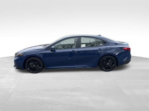 New 2026 Toyota Camry SE image 2