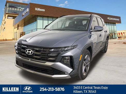 Used 2025 Hyundai Tucson SEL FWD image 4