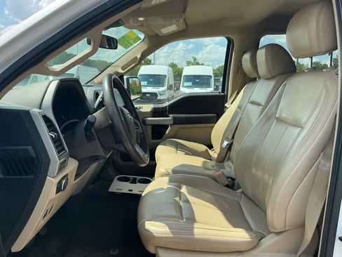 Used 2019 Ford F150 Lariat w/ Equipment Group 501A Mid AWD/4WD image 24