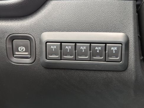 New 2026 Chevrolet Silverado 2500 Custom w/ Custom Value Package AWD/4WD image 19