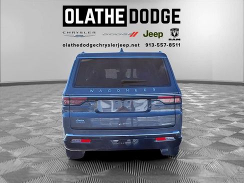 Used 2024 Jeep Wagoneer L Series II w/ Flexible Seating Group image 31