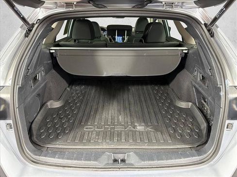 Used 2025 Subaru Outback Onyx Edition AWD/4WD image 19