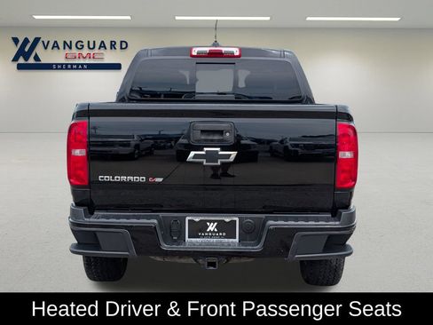 Used 2017 Chevrolet Colorado Z71 w/ Z71 Midnight Edition AWD/4WD image 6