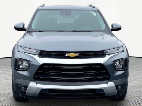 Used 2022 Chevrolet TrailBlazer LT w/ Convenience Package image 2