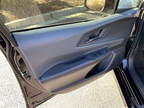 New 2026 Toyota Prius LE image 17