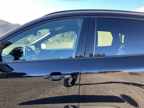 Used 2024 Ford Escape ST-Line Elite w/ Premium Technology Package image 23