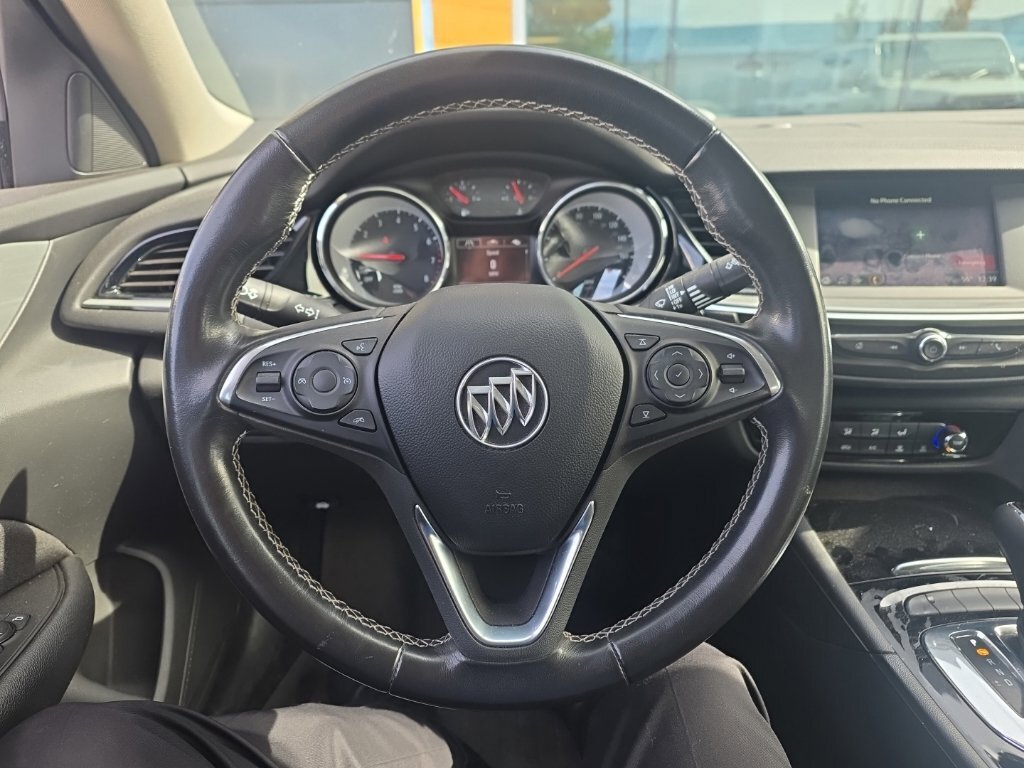 Used 2019 Buick Regal Preferred w/ Driver Confidence Package I FWD image 9
