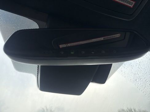 Used 2025 Toyota Sienna Platinum image 34