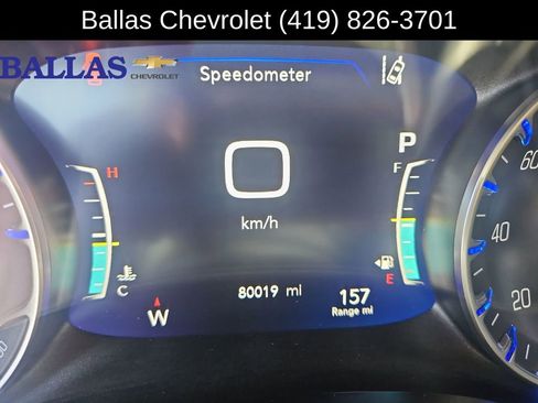 Used 2024 Chrysler Pacifica Touring-L FWD image 12