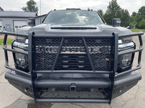 Used 2023 Chevrolet Silverado 3500 LT w/ Convenience Package AWD/4WD image 3