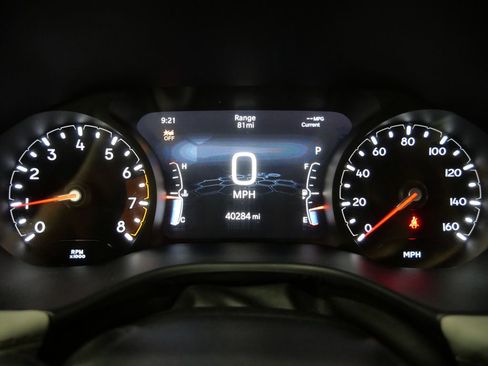 Used 2025 Jeep Compass Limited image 15