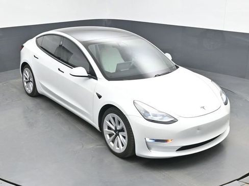 Used 2021 Tesla Model 3 Long Range image 13