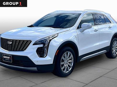 Used 2023 Cadillac XT4 Premium Luxury FWD image 1