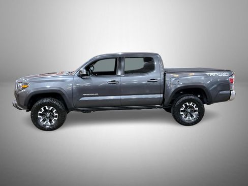 Used 2021 Toyota Tacoma TRD Off-Road AWD/4WD image 8