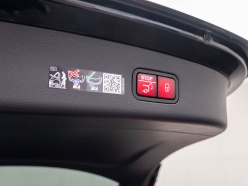 New 2026 Mercedes-Benz GLC 300 4MATIC image 34