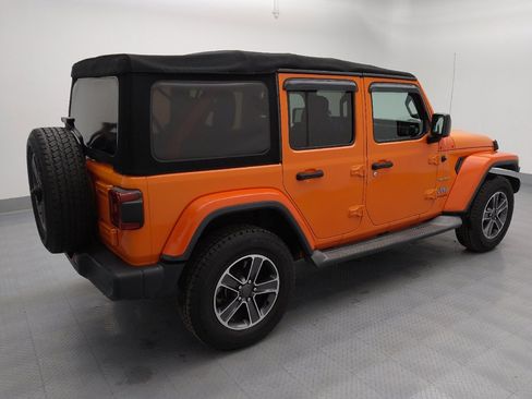 Used 2018 Jeep Wrangler Unlimited Sahara image 10