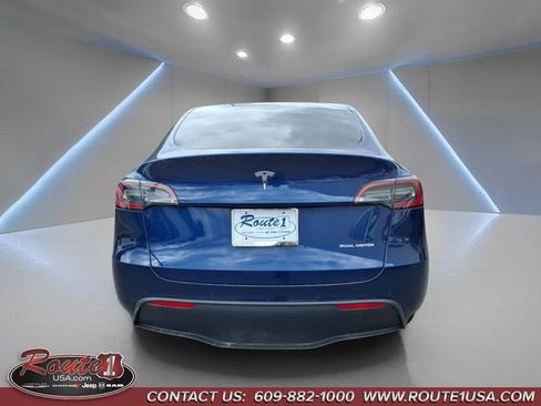 Used 2022 Tesla Model Y Long Range AWD/4WD image 5