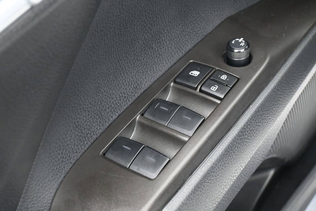 Used 2024 Toyota Camry SE w/ Convenience Package FWD image 12