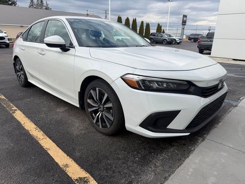 Used 2023 Honda Civic EX image 7