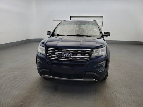 Used 2016 Ford Explorer XLT w/ Equipment Group 202A AWD/4WD image 15