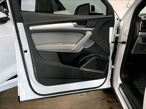 Certified 2024 Audi Q5 2.0T Premium Plus w/ Premium Plus Package image 26
