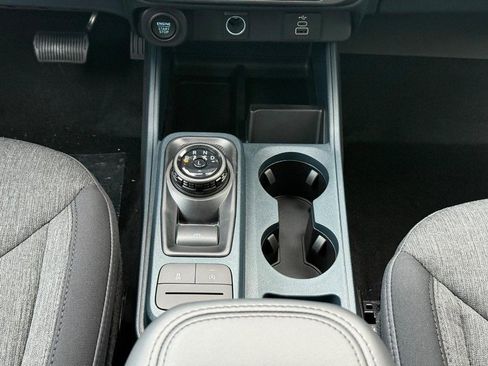 New 2025 Ford Maverick XLT w/ XLT Luxury Package image 9