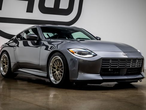 Used 2024 Nissan Z Performance w/ Floor Mat Package image 27