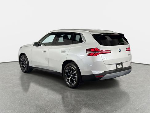 Used 2026 BMW X3 xDrive30 w/ Premium Package image 5