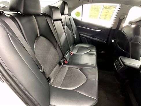 Used 2023 Toyota Camry XSE image 18