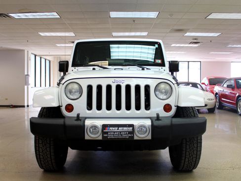 Used 2013 Jeep Wrangler Unlimited Sahara w/ Connectivity Group image 14