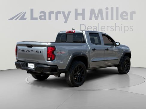 Used 2023 Chevrolet Colorado Trail Boss w/ Advanced Trailering Package AWD/4WD image 5