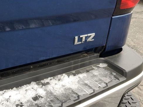 Used 2016 Chevrolet Silverado 2500 LTZ image 31