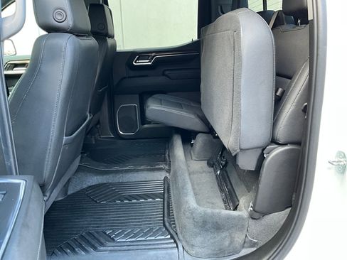 Used 2023 Chevrolet Silverado 1500 LT Trail Boss w/ Convenience Package II image 31