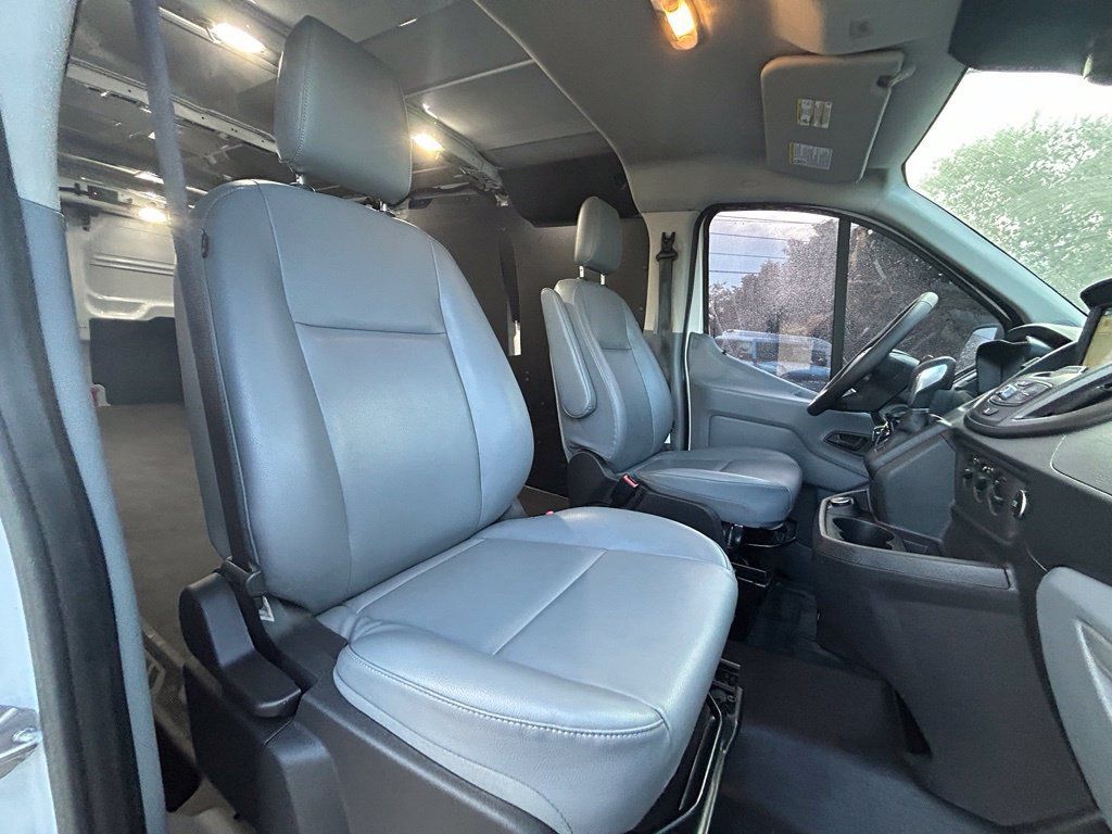 Used 2019 Ford Transit 250 148 Low Roof RWD image 26
