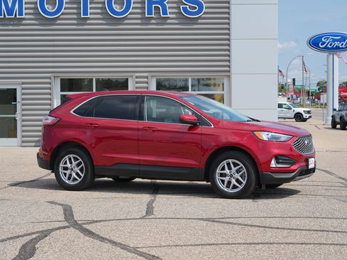 Used 2023 Ford Edge SEL w/ Convenience Package AWD/4WD image 2
