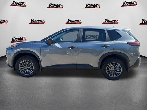 Used 2023 Nissan Rogue S image 8