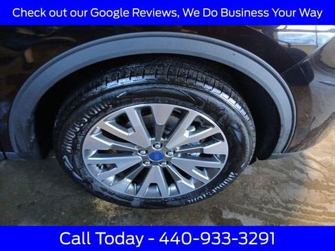 Certified 2022 Ford Escape Titanium w/ Class II Trailer Tow Package image 23