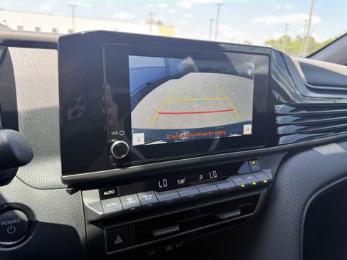 Certified 2025 Toyota Camry SE FWD image 15