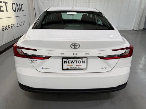Used 2025 Toyota Camry LE FWD image 30