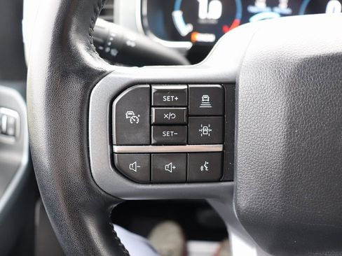 Used 2023 Ford F150 Lariat w/ Trailer Tow Package image 34