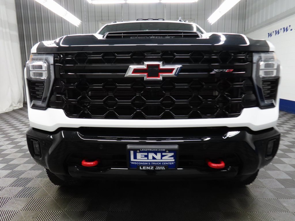 Used 2025 Chevrolet Silverado 2500 ZR2 w/ Technology Package AWD/4WD image 42