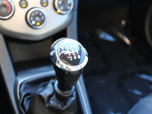 Used 2013 Chevrolet Sonic LT image 15