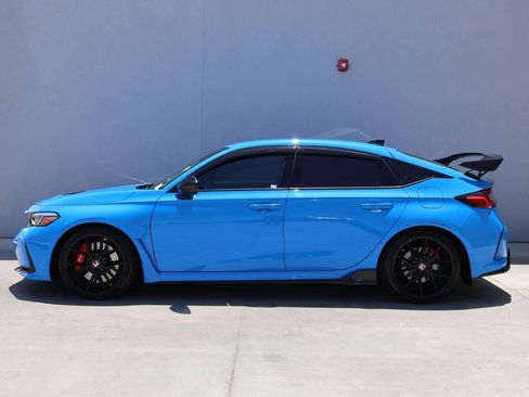 Used 2023 Honda Civic Type R image 2