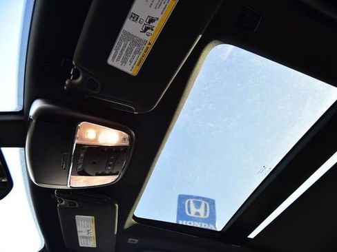 Used 2023 Chrysler 300 S image 20