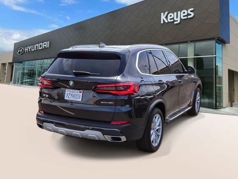 Used 2023 BMW X5 xDrive40i w/ Premium Package AWD/4WD image 4