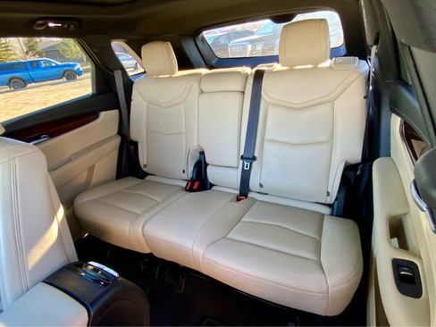 Used 2019 Cadillac XT5 Premium Luxury w/ Driver Assist Package image 23